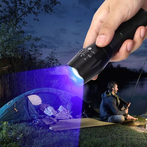 Lampe torche LED, lampe torche colorée, portable, ultra-lumineuse, extensible, mise au point réglable, RGB 4 en 1, étanche pour l'extérieur, vision nocturne, pêche, chasse, lampe torche de marche, noi (1/5)