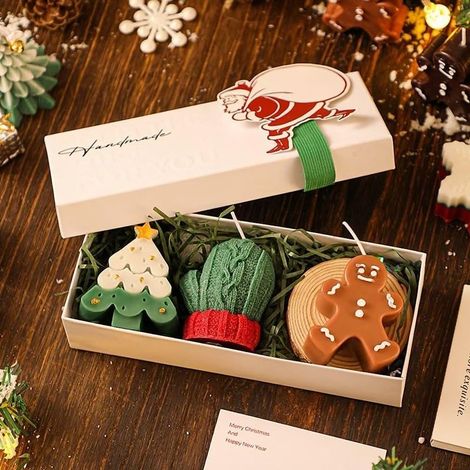 Set mit 3 spitz zulaufenden Weihnachtskerzen in Form eines Weihnachtsbaums, eines Handschuhs und eines Lebkuchenmanns, inklusive Geschenkbox. Handgefertigte Wachskerzen für die Weihnachtsdekoration, f (1/5)