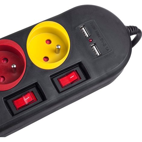 Regleta Maclean MCE229 B negra 4 enchufes 2 puertos USB
