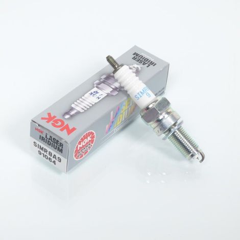Bougie d'allumage NGK pour Moto Honda 250 CBR RB Après 2011 Neuf (1/4)