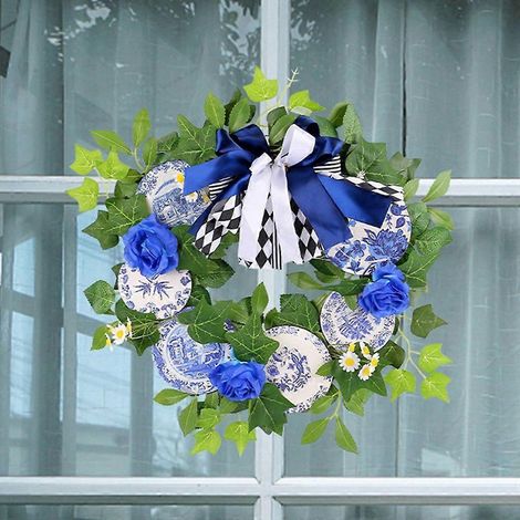 Couronne bleue et blanche de style champêtre pour porte d'hiver, 38 cm (15 pouces) avec ornement en porcelaine (1/4)