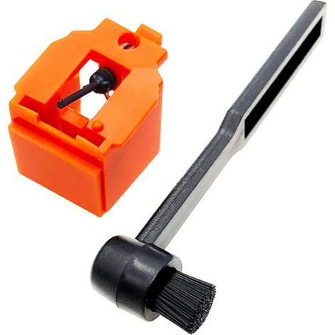 Ersatznadeln: Aiwa AN11, ALE33, DT55, ATN3600 (schwarzer Schaft, orange, jeweils mit einer schwarzen Bürste). (1/2)