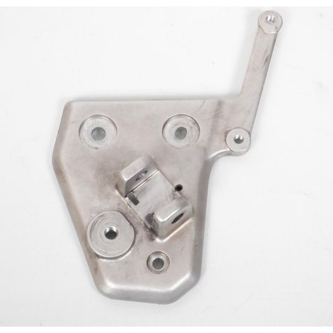 [PRODUIT D'OCCASION] Platine de repose pied pilote gauche origine pour moto Triumph (1/2)