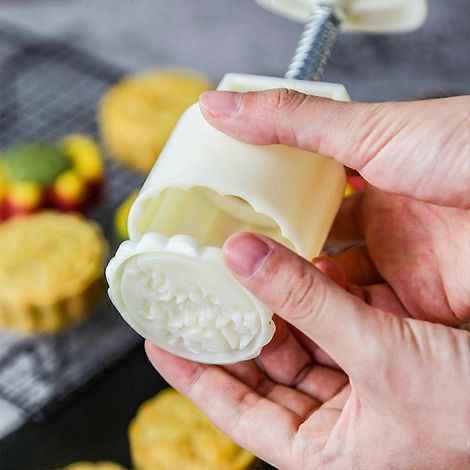 Moule à gâteaux de lune de 150 g avec 4 tampons à fleurs, moule à pâtisserie à presser à la main, ustensiles de cuisson à faire soi-même (1/4)