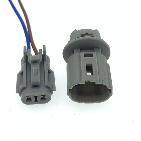 Der wasserdichte Stecker 92340-5H000 ist für Tagfahrlicht, Bremslicht, Blinker und Rücklicht an Volkswagen-Fahrzeugen vorgesehen. Er umfasst eine Lampenfassung und einen Stecker.
