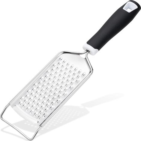 Râpe à fromage manuelle professionnelle en acier inoxydable avec poignée ergonomique, outil de cuisine idéal pour le fromage, le chocolat, les épices et bien plus encore.