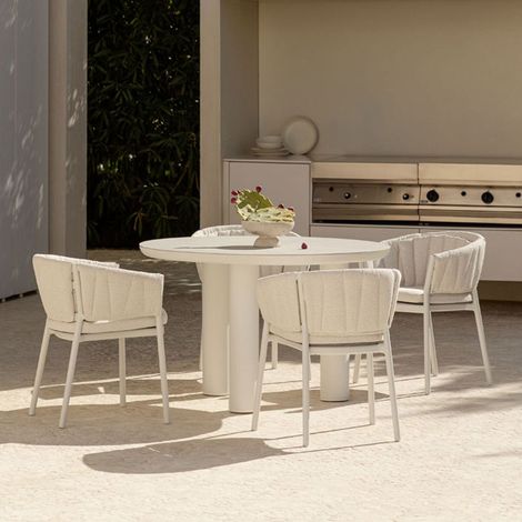 SKLUM Set aus rundem Tisch Ø120 cm aus Keramik und Aluminium Arken und 4 Gartenstühlen mit Armlehnen aus Aluminium und Stoff Roderise                                   