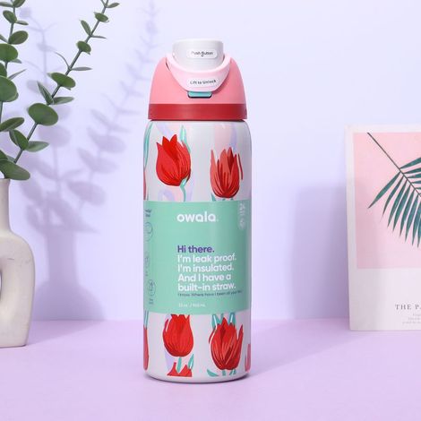Owala 32-oz-Wasserflasche, exklusiv bei Urban Outfitters, mit FreeSip-Anschlusssystem (1/5)