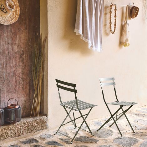 Lot de 2 chaises de jardin bistrot pliables en acier thermolaqué. 49.5 x 41 x 80.5cm (1/5)