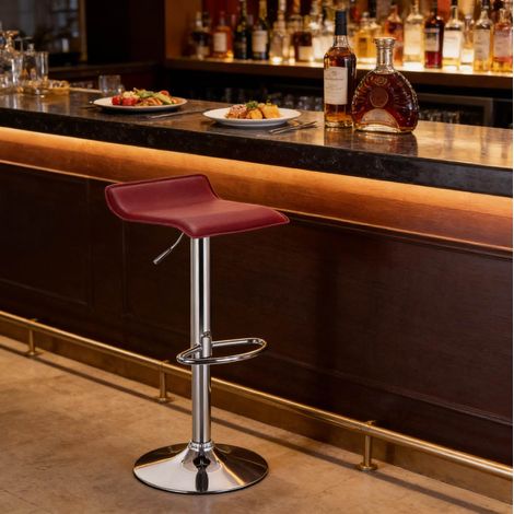 Tabouret de bar pivotant réglable 62-84 cm en similicuir bordeaux avec base en acier chromé (1/5)