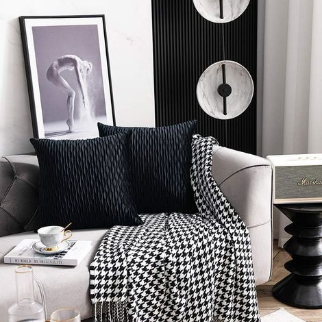 Housses de Coussin Décoratives à Rayures Noires: Lot de 2 Taies d'oreiller Carrées en Velours Originales de 40 cm x 40 cm pour Canapé de Chambre GROOFOO (1/4)