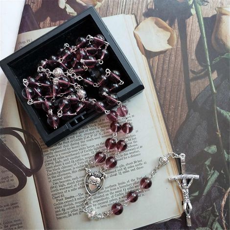 Collier pendentif crucifix Jésus-Christ vintage en perles pour femme (1/4)