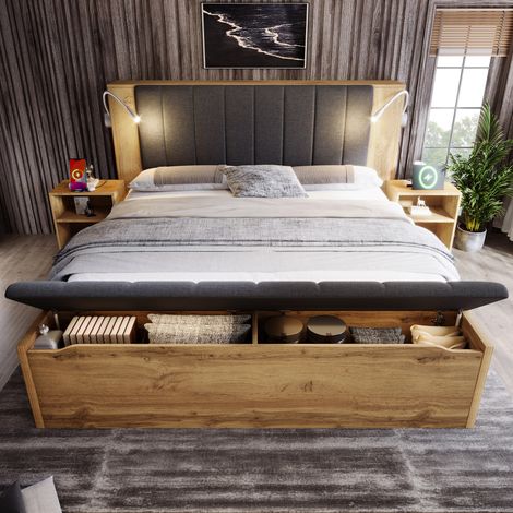 Lit bois et métal chêne 160x200 cm avec tête de lit en lin relevable, lampes de lecture USB, chevets et banc coffre (1/5)