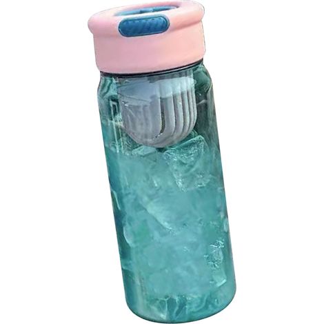 Bouteille d'eau en plastique avec filtre à thé intégré, corps transparent, 650 ml, idéale pour le sport au bureau. Bouchon rose, corps bleu.