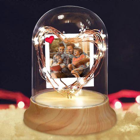 Lampe de nuit personnalisée avec photo, veilleuse photo personnalisée sous dôme en verre avec guirlande lumineuse LED, cadeau lumineux photo personnalisé pour la Saint-Valentin. (1/3)