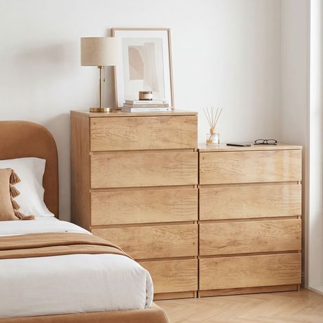 Kommode mit vier Schubladen, grifflose Aufbewahrungseinheit, minimalistisches Design, 60 x 40 x 80 cm, Naturfinish. (1/5)