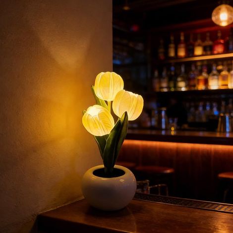 Lampe tulipe, veilleuse LED tulipe, lampe de table en forme de tulipe artificielle avec vase, lampe de table décorative, idéale pour le salon, décoration de table (D, Boutique) [Classe énergétique E] (1/5)
