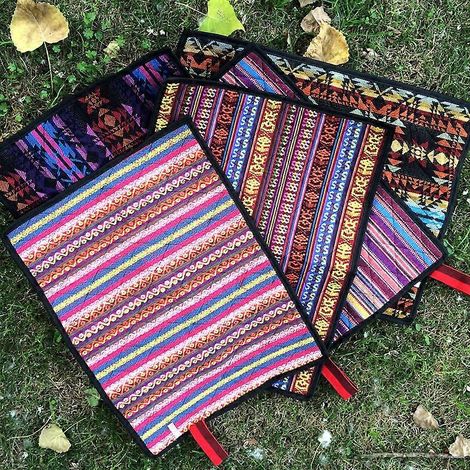 Coussin d'extérieur imperméable, léger, portable, petit, pliable, épais, imperméable, tapis de sol individuel, couverture, tapis de pique-nique pliable (1/5)