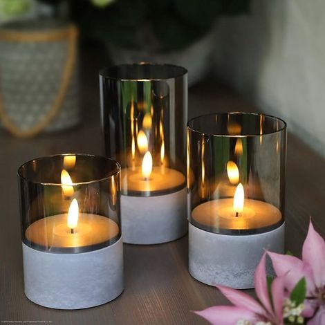 Set di 3 candele a LED con timer e fiamma tremolante per uso esterno. (1/5)