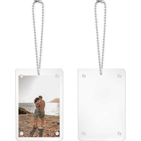 2pcs Porte-Photos Suspendus Voiture, Cadres Photo Magnétiques en Acrylique 9x6cm avec Chaînes Décorations Transparentes Miroir Voiture Accessoires Rétroviseur Ornement pour Maman Papa Cadeau (1/5)