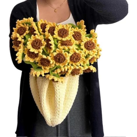 Couverture bouquet de roses au crochet, faite main, en tissu doux et léger. (1/5)