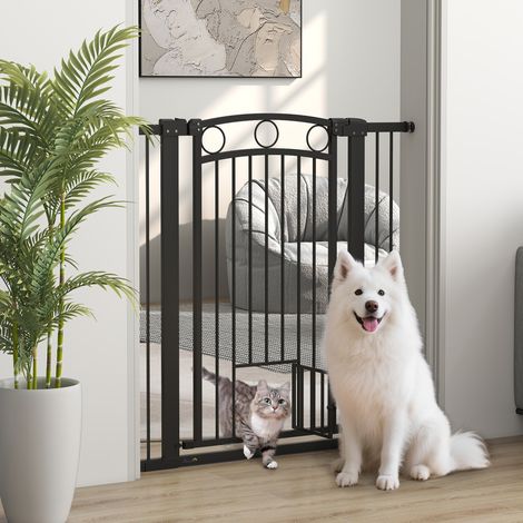 Barrière pour animaux de compagnie de 106 cm de haut, largeur réglable, chatière intégrée, pour escaliers et cadres de porte, noire (1/5)
