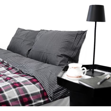 Wendebettwäsche aus 100% Baumwolle mit Decken- und Kissenbezug Karomuster 155x220 cm (1/5)