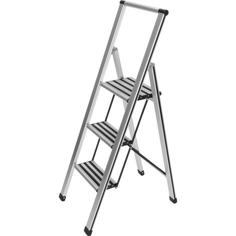 WENKO Alu-Design Klapptrittleiter 3-stufig inklusive Leiternhalter, rutschfeste Haushaltsleiter, SicherheitsStehleiter, Silber matt, Aluminium silber matt, Kunststoff schwarz, lackiertes Metall schwar (1/5)