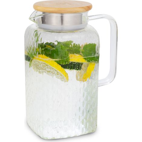 GLASWERK Glaskaraffe mit Deckel (1,5L) und Sieb im Ausguss - Wasserkrug mit Deckel aus edlem Eichenholz - Karaffe Glas mit Deckel aus stabilem Borosilikatglas, Wasserkaraffe, Gluggle Jug, Glas Karaffe