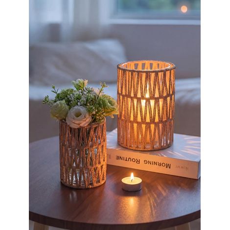 Un chandelier en osier de style bohème, parfait pour la décoration intérieure et une table basse (1/5)