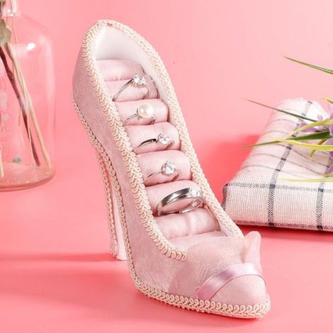 Rack de bijoux Robe modèle chaussures à talons hauts bijoux Talons hauts (1/4)