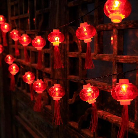 Guirlande lumineuse 3m 20LED avec lanternes rouges à pompons pour Nouvel An chinois et Fête des Lanternes (1/5)