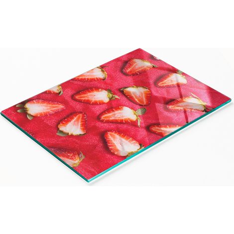 Tabla de servir de cristal para cocina con gr谩fico de fresas troceadas, 80x52 cm.