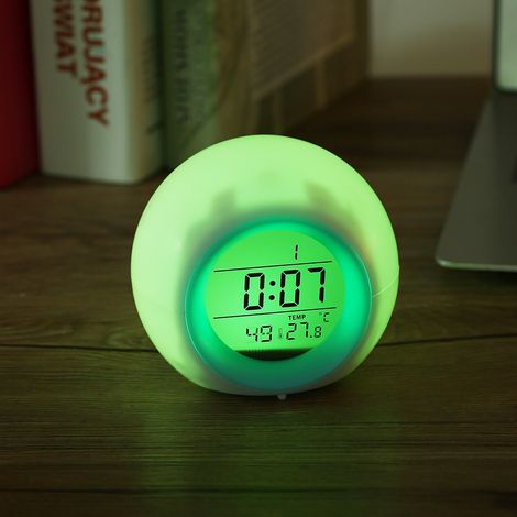 LED-Wecker mit 7 wechselnden Farben, Wecklicht und Digitalanzeige