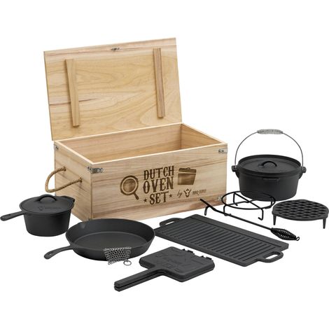 BBQ-Toro 10-teiliges Dutch Oven Set in Holzkiste mit Waffeleisen, Stieltopf, Grillpfanne und mehr
