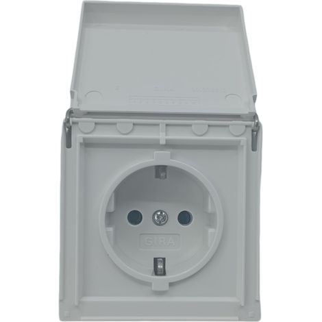 GIRA 445466 - Enchufe blanco brillante con tapa abatible IP44