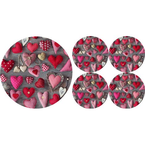 Set di tovagliette rotonde 1+4 - cuori di San Valentino (1/2)
