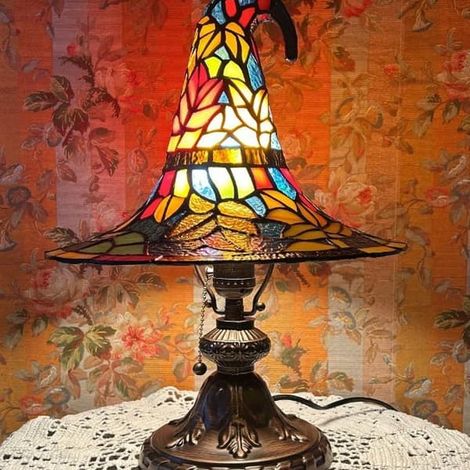 Lampe chapeau de sorcière gothique, veilleuse en résine pour Halloween, décoration d'intérieur effrayante Petite taille 18 cmCouleur : Petite taille 18 cm (1/3)