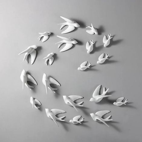 Set aus 3 dekorativen 3D-Keramik-Wandskulpturen, die niedliche und fantasievolle Schwalben darstellen, für Wohnzimmer, Esszimmer, Büro oder Garten.