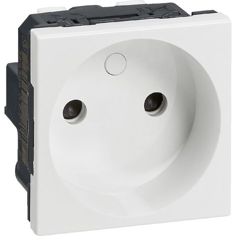 Legrand – Prise de courant 2P 16A 2 modules – Installation encastrée sans outils – Raccordement rapide avec bornes automatiques – Résistance chaleur 650°C (1/5)