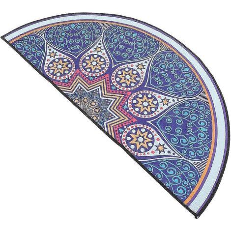 Tapis demi-rond bohème, bleu, en polyester imperméable et antidérapant, idéal pour l'entrée, le porche, le salon ou la chambre. Facile d'entretien. Dimensions : 80 x 40 cm. Vendu à l'unité. (1/5)