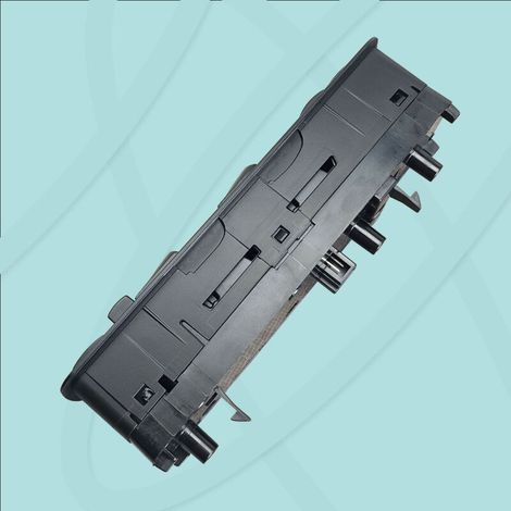Die Referenznummer A2518300590 ist für die elektrischen Fensterheberschalter der Mercedes-Benz R-Klasse W164 und W251 geeignet. (1/3)