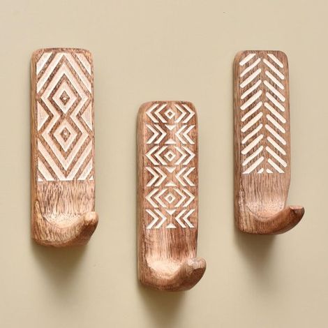 Indisches Regal mit 3 Haken 6 Leisten unbeschädigte Holzhaken Selbstklebende Haken Dekorative Boho-Schlüsselhaken Holzhaken Selbstklebende zur (1/5)