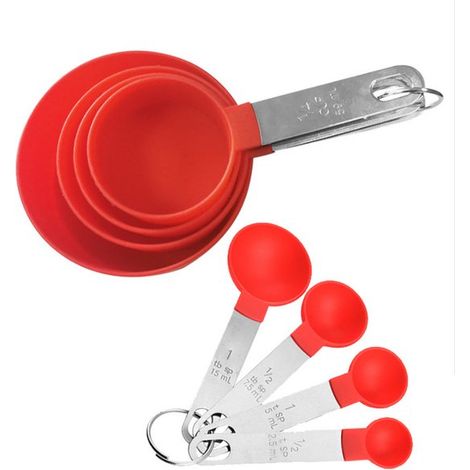 Set di 8 misurini. Include 4 misurini e 4 cucchiai dosatori con manici in acciaio inossidabile. Set di misurini e cucchiai dosatori in plastica per liquidi. (1/5)