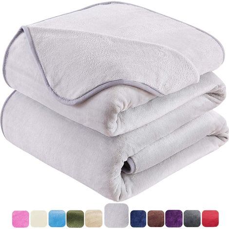 Plaid Couverture Polaire 220x240cm Gris Doux et Chaude - 350GSM Couverture de Lit 2 Personnes et Plaid Canapé Flanelle - Réversible Double Face (1/5)