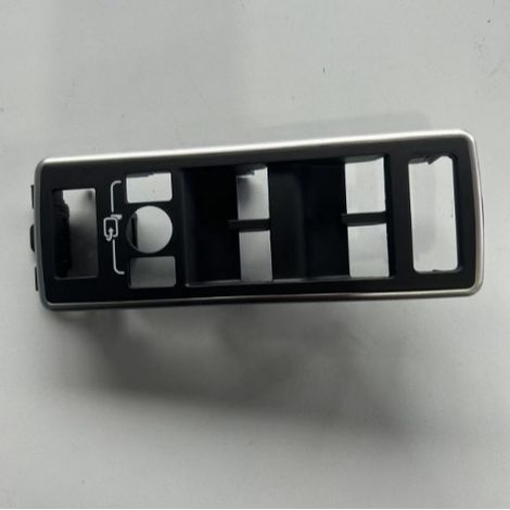 Applicable to the front left window lift panel of the 2013 Land Rover Range Rover Autobiography, LR048732 (1/2)