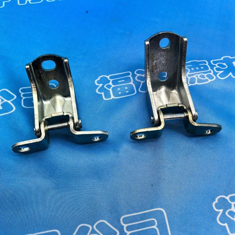 Suitable for Nissan Navara D22 door hinges, front and rear door hinges 82420-2ZY0A 82421-2ZY0A (1/4)