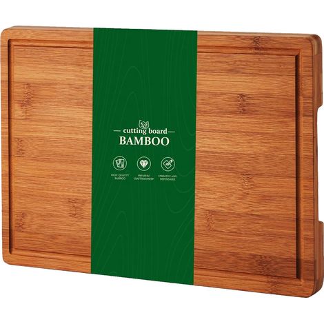 Tabla de cortar de bambú, dimensiones 28 cm x 40 cm, diseñada con canal para jugos, uso versátil, asas para facilitar su transporte. (1/5)