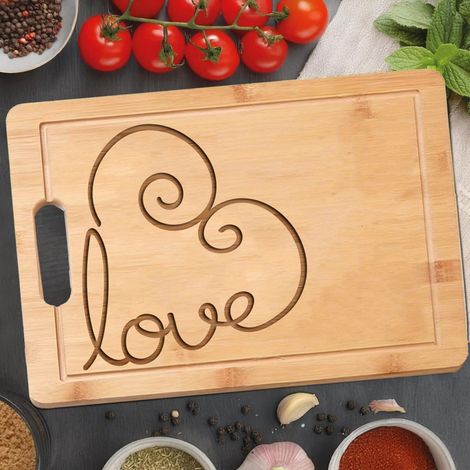 Planche en bambou "LOVE" – Cadeau personnalisé anniversaire, Saint-Valentin (1/5)