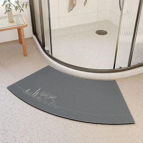 Tapis de douche d'angle Mott 50 à séchage rapide, antidérapant et incurvé, pour douche ronde. Tapis absorbant et doux pour salle de bain, confortable et facile à poser au sol. Dimensions : 50 x 80 cm. (1/5)